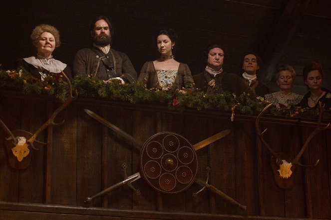 Outlander - Az idegen - A gyűlés - Filmfotók - Annette Badland, Duncan Lacroix, Caitríona Balfe