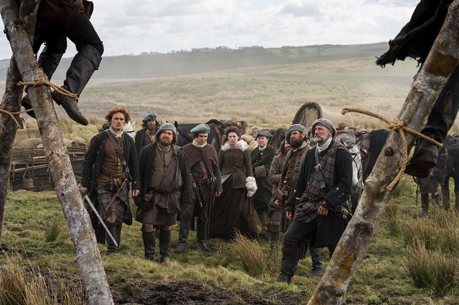 Outlander - Die Highland-Saga - Tribut - Filmfotos - Sam Heughan, Caitríona Balfe, Bill Paterson, Duncan Lacroix, Graham McTavish