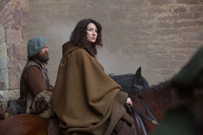 Outlander - Az idegen - Számvetés - Filmfotók - Duncan Lacroix, Caitríona Balfe