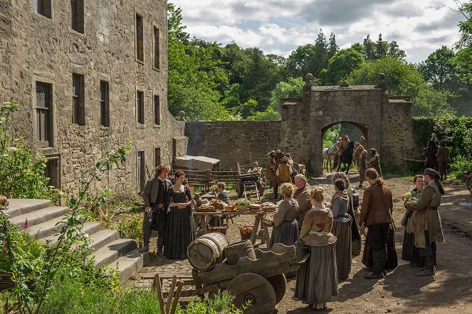 La forastera - Lallybroch - De la película