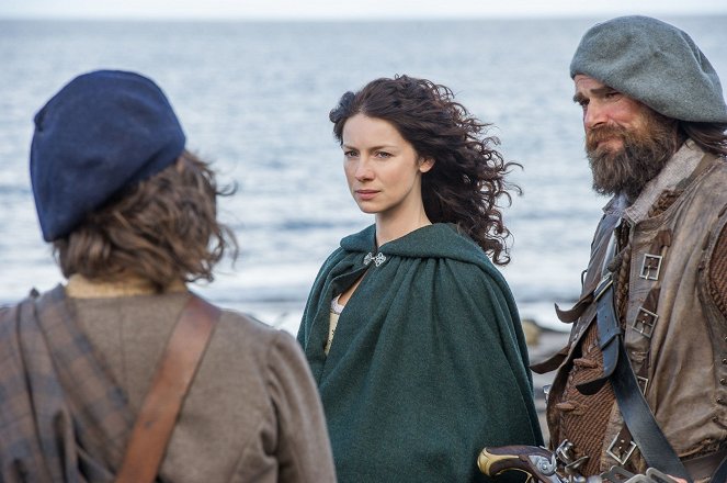 Outlander - Die Highland-Saga - Erlösung - Filmfotos - Caitríona Balfe, Duncan Lacroix