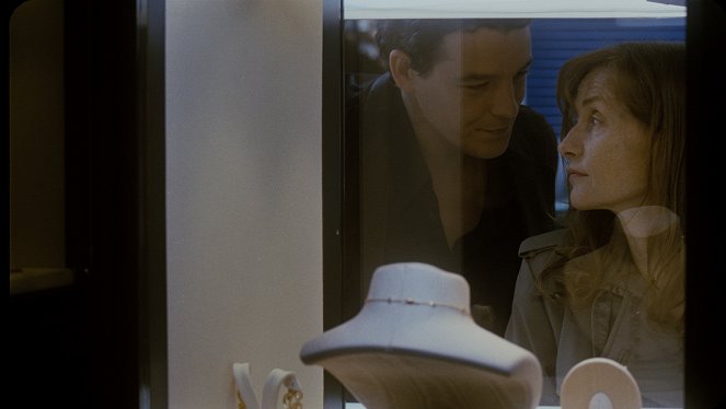 L'amore nascosto - De la película - Giorgio Lupano, Isabelle Huppert