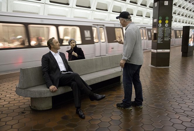 House of Cards - Season 1 - Chapter 2 - Photos - Kevin Spacey, Kate Mara