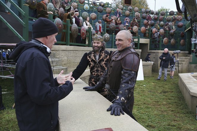 Galavant - Season 1 - My Cousin Izzy - Making of - Timothy Omundson, Vinnie Jones