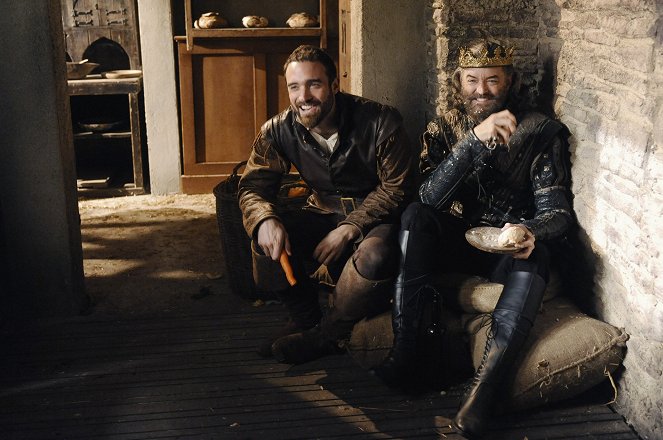 Galavant - It's All in the Executions - Photos - Joshua Sasse, Timothy Omundson
