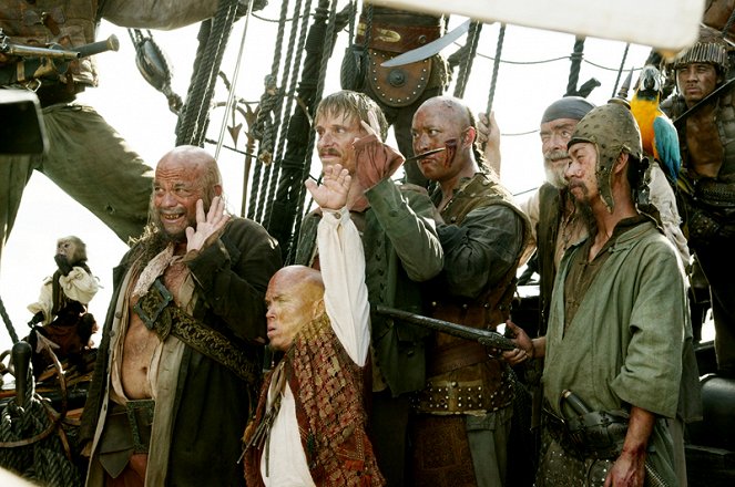 Piratas das Caraíbas - Nos Confins do Mundo - Do filme - Lee Arenberg, Mackenzie Crook, David Bailie