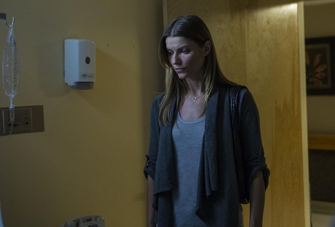 Banshee - Ways to Bury a Man - Do filme - Ivana Milicevic