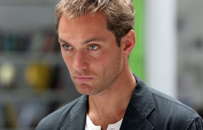 Breaking and Entering - Photos - Jude Law