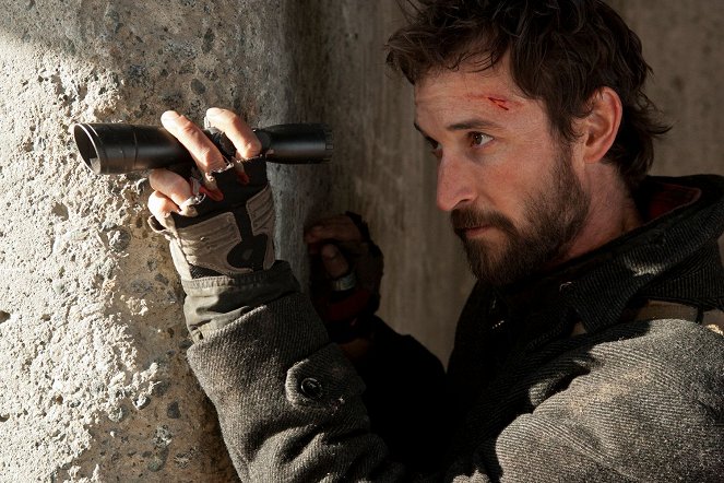Falling Skies - Young Bloods - Photos - Noah Wyle