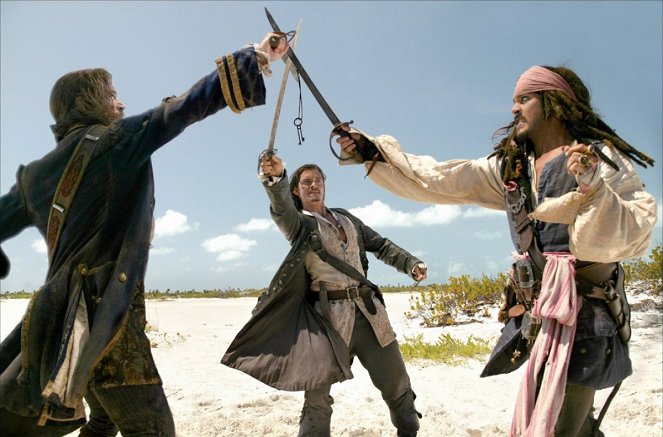 Piráti Karibiku: Truhlica mŕtveho muža - Z filmu - Jack Davenport, Orlando Bloom, Johnny Depp