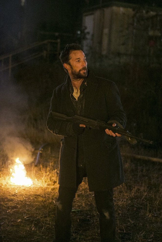 Falling Skies - Season 4 - Till Death Do Us Part - Photos - Noah Wyle