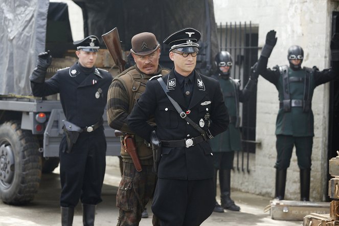 Agents of S.H.I.E.L.D. - Season 2 - Shadows - Photos - Neal McDonough, Reed Diamond