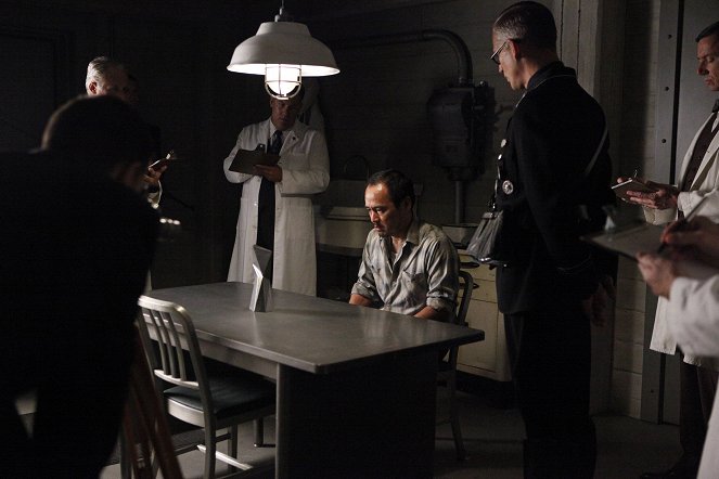 Agents of S.H.I.E.L.D. - The Things We Bury - Van film
