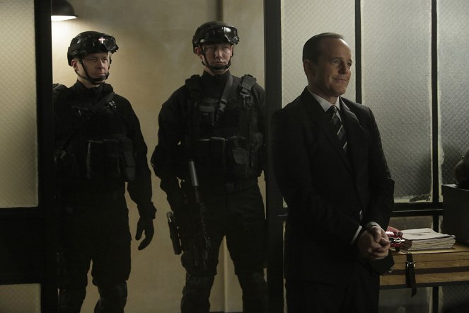 Marvel's Agentes de S.H.I.E.L.D. - One Door Closes - De la película - Clark Gregg