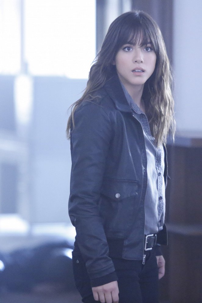 Agents of S.H.I.E.L.D. - Season 2 - Frenemy of My Enemy - Van film - Chloe Bennet