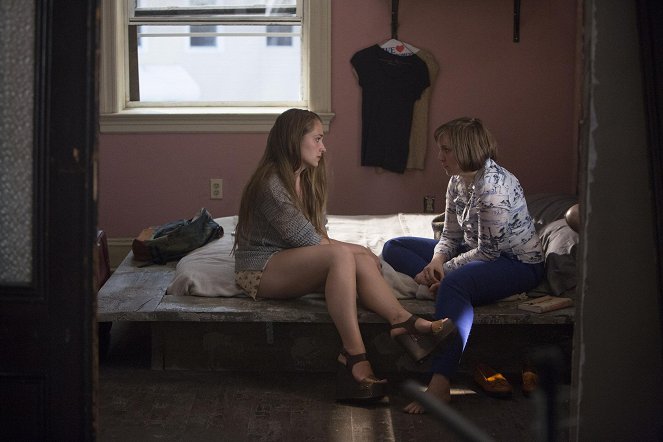 Girls - Season 4 - Sit-In - Photos - Jemima Kirke, Lena Dunham