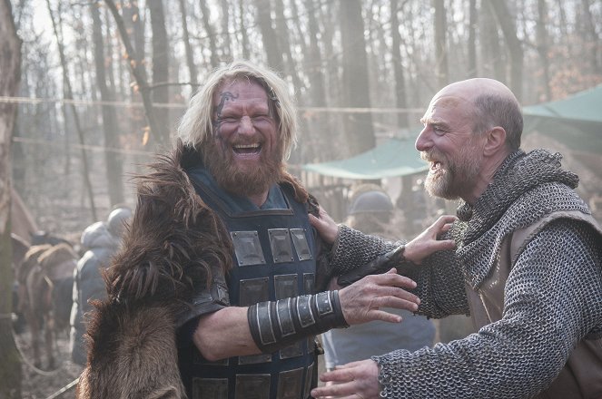 The Last Kingdom - Episode 3 - De filmagens - Rune Temte, Simon Kunz