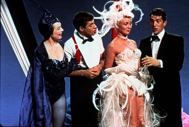 Artists and Models - Z filmu - Shirley MacLaine, Jerry Lewis, Dorothy Malone, Dean Martin