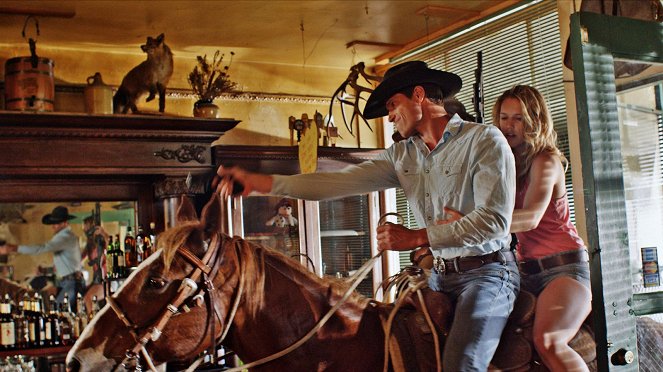 Cowboys vs Dinosaurs - De la película - Rib Hillis, Casey Fitzgerald