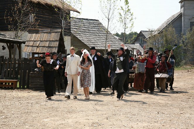 Ciche wesele - Z filmu - Luminița Gheorghiu, Alexandru Potocean, Meda Andreea Victor