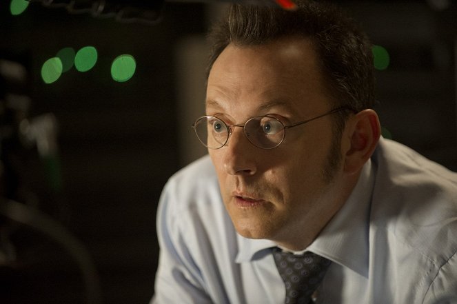 Person of Interest - Season 2 - The Contingency - Photos - Michael Emerson