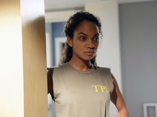 Sleepy Hollow - For the Triumph of Evil - Photos - Lyndie Greenwood