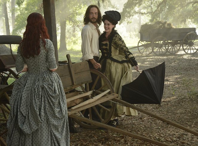 Sleepy Hollow - The Weeping Lady - Photos - Tom Mison, Heather Lind
