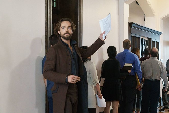 Sleepy Hollow - Season 3 - Blood and Fear - Photos - Tom Mison