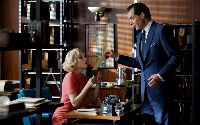 Les Petits Meurtres d'Agatha Christie - Season 2 - Les Petits Meurtres d'Agatha Christie : Pourquoi pas Martin ? - Photos - Elodie Frenck, Samuel Labarthe