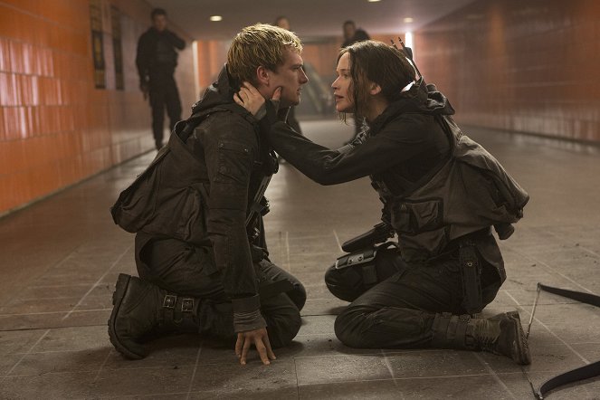 Hunger Games: Síla vzdoru 2. část - Z filmu - Josh Hutcherson, Jennifer Lawrence