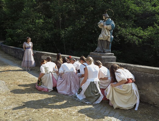 The Midsummer Wreath - Photos - Eliška Jansová