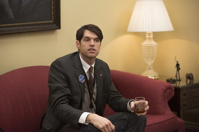 Viceprezident(ka) - Z filmu - Timothy Simons