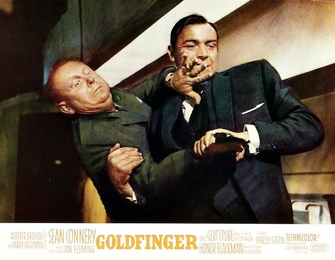 007 - Contra Goldfinger - Cartões lobby