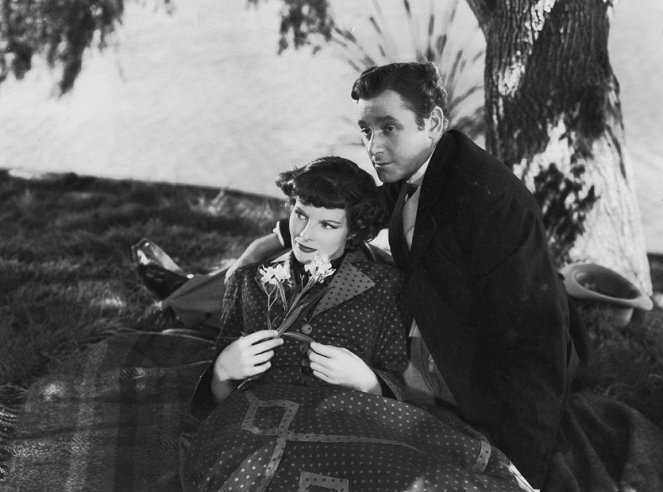 Ein aufsässiges Mädchen - Filmfotos - Katharine Hepburn, Herbert Marshall