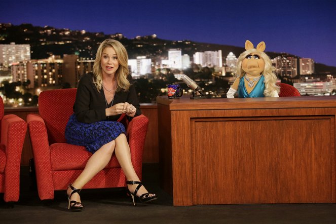 The Muppets - Z filmu - Christina Applegate