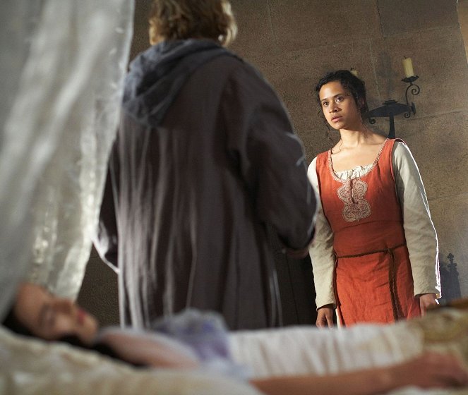 Merlin - Season 1 - A Remedy To Cure All Ills - Photos - Angel Coulby