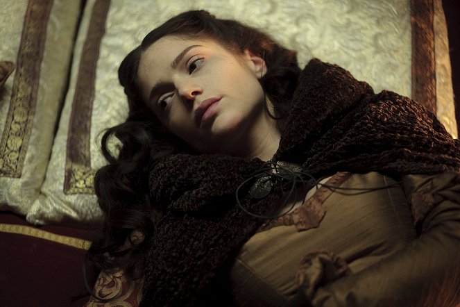 Merlin kalandjai - Another's Sorrow - Filmfotók - Janet Montgomery