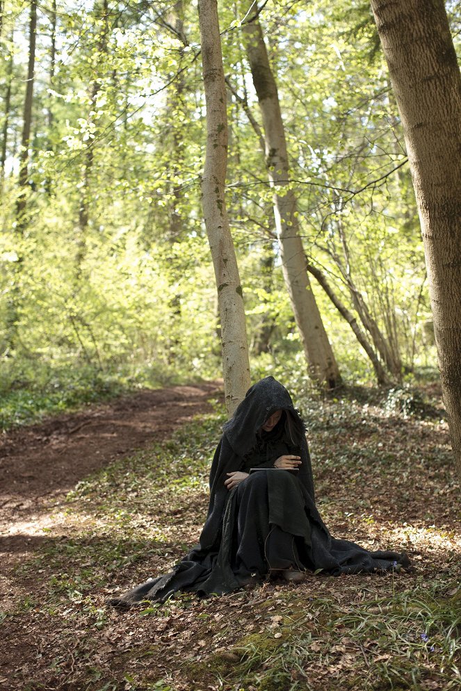 Merlin - Season 5 - Another's Sorrow - Photos - Katie McGrath