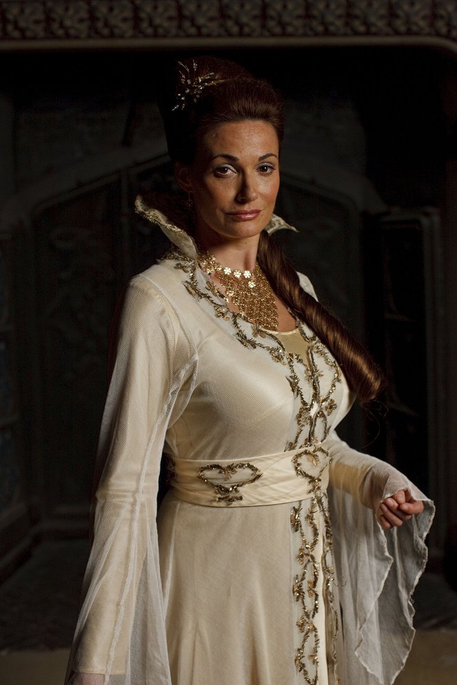 Merlin - Beauty and the Beast - Part 1 - Promo - Sarah Parish