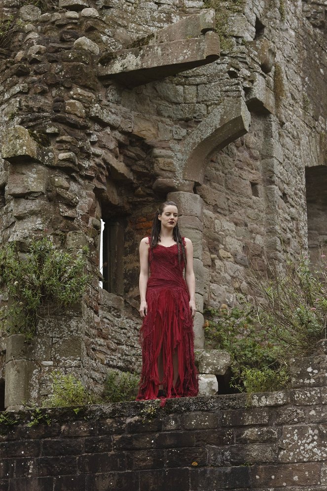 Merlin - Season 1 - Le Morte d'Arthur - Promo - Michelle Ryan