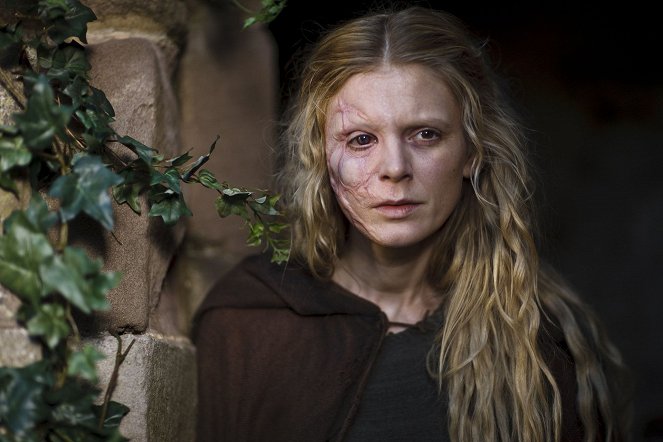 Merlin - Season 4 - The Darkest Hour - Part 1 - Photos - Emilia Fox