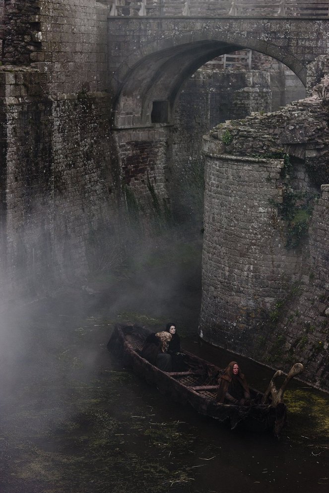 Merlin kalandjai - The Darkest Hour - Part 1 - Filmfotók - Katie McGrath, James Greene