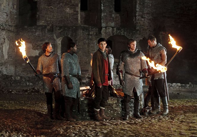 Merlin - Season 4 - Nejtemnější hodina: část 1. - Z filmu - Rupert Young, Tomiwa Edun, Colin Morgan, Bradley James, Tom Hopper