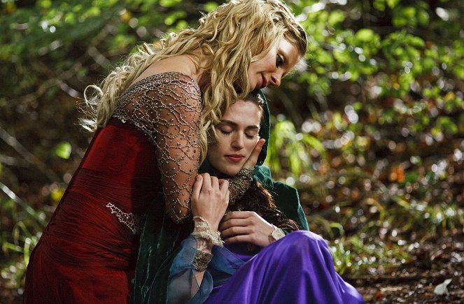 Merlin – Die neuen Abenteuer - Die Ritter von Medhir - Filmfotos - Emilia Fox, Katie McGrath