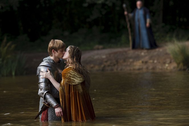 Merlin - Season 1 - The Gates of Avalon - Photos - Bradley James, Holliday Grainger