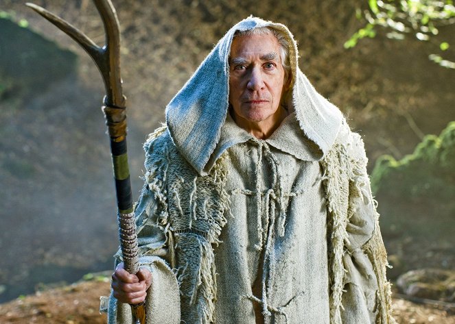 Merlin - Season 1 - The Labyrinth of Gedref - Promo - Frank Finlay