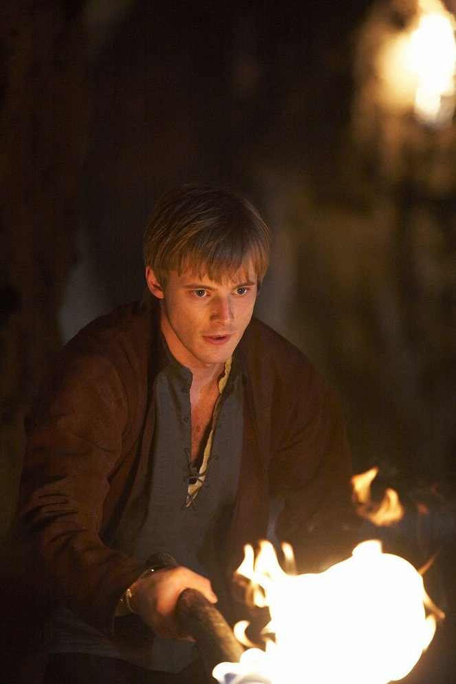 Merlin – Die neuen Abenteuer - Season 1 - Zeichen des Unheils - Filmfotos - Bradley James