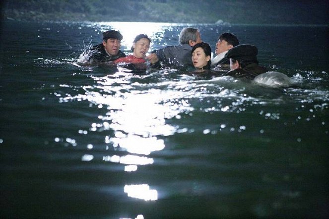 Gukkyeongui namjjok - Kuvat elokuvasta - Mi-won Won, Ah-hyeon Lee, Hae-jin Yu