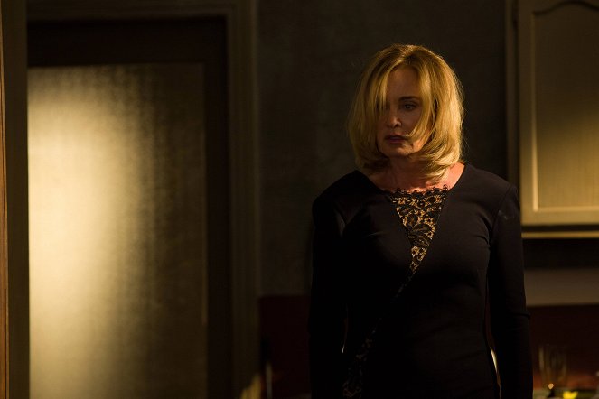 American Horror Story - The Dead - Photos - Jessica Lange