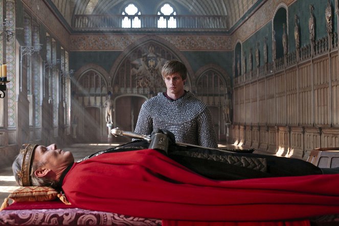 Merlin – Die neuen Abenteuer - Tödlicher Geburtstag - Filmfotos - Anthony Head, Bradley James